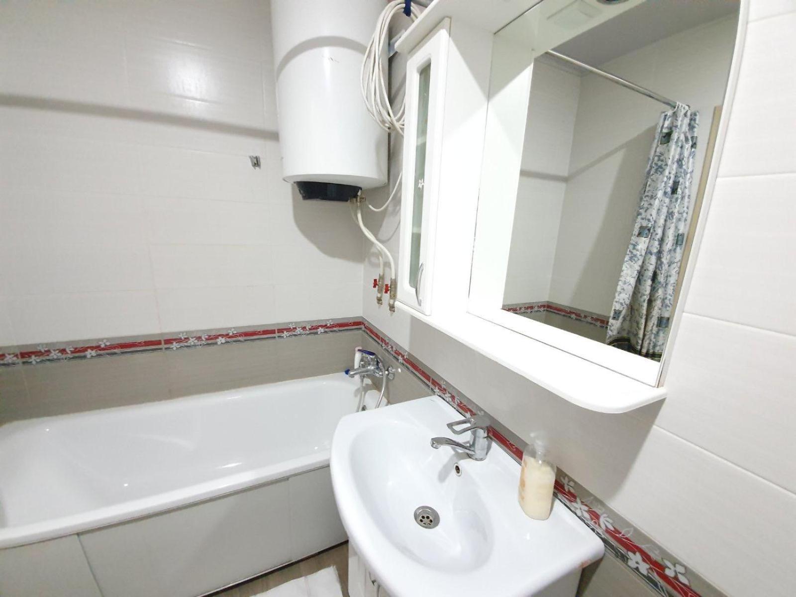 Tourist Home At Stefan Cel Mare With 2 Rooms Chişinău Extérieur photo